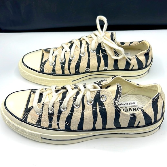 Converse shoes brand new size 8 - Picture 1 of 10